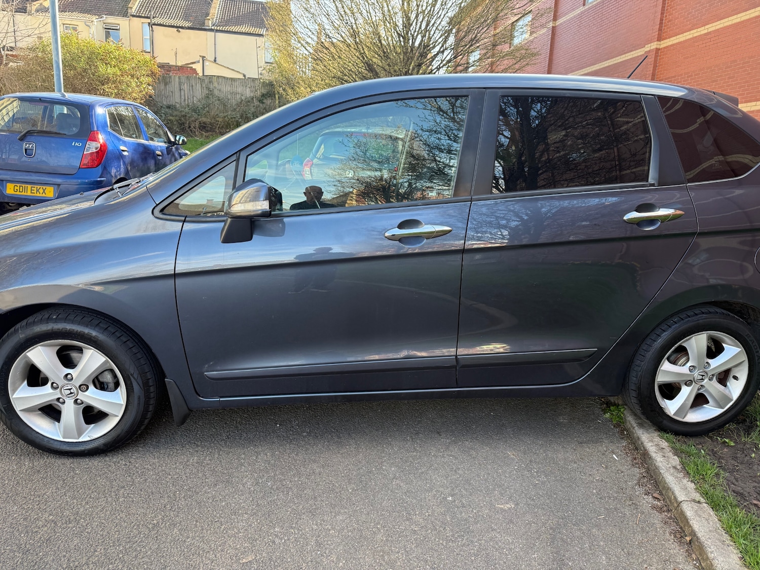 Used Honda FR-V 2007 for sale - 77735443: Photo 4