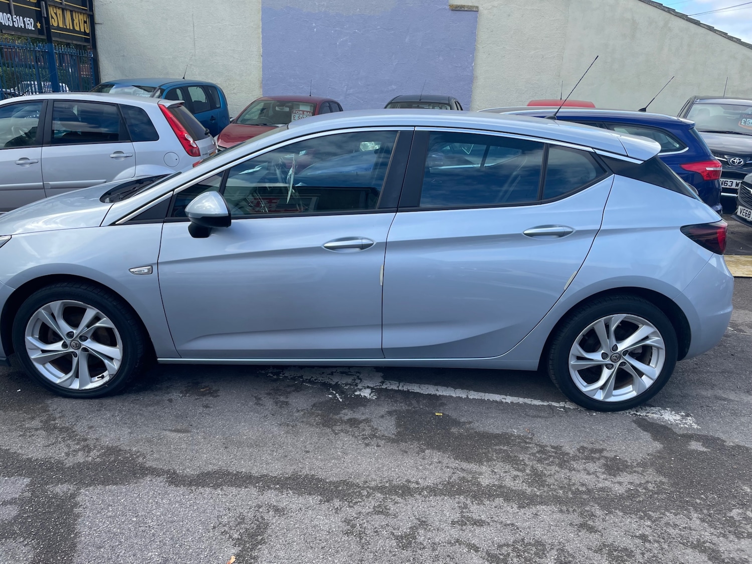 Used Vauxhall Astra 2017 for sale - 76334210: Photo 4