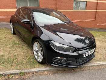 2013 (63) - 2.0 TDi BlueMotion Tech R-Line 3dr