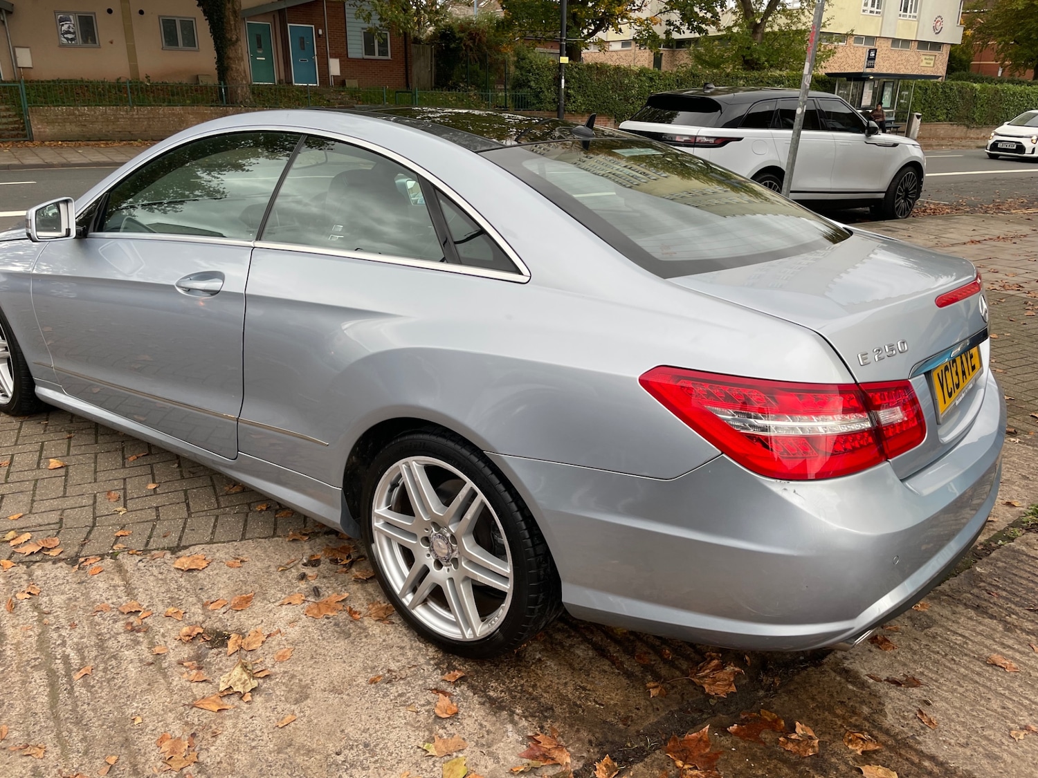 Used Mercedes-Benz E Class 2013 for sale - 76933429: Photo 5