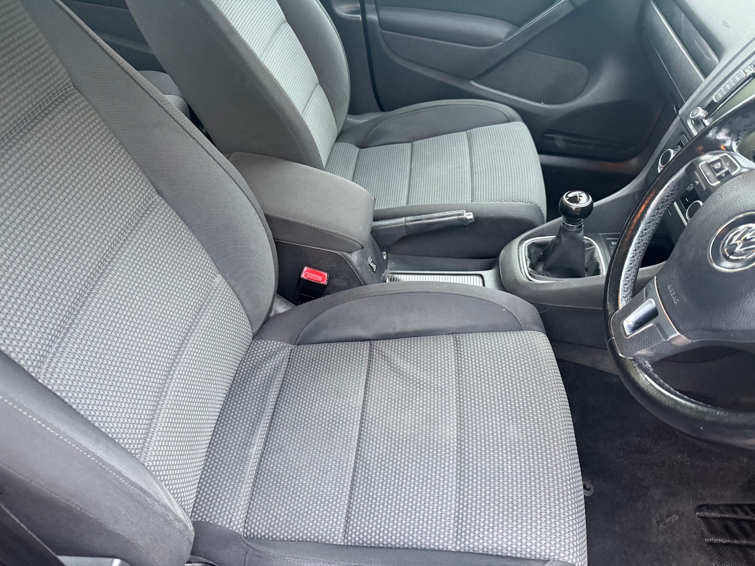 Used Volkswagen Golf 2010 for sale - 76596645: Photo 10