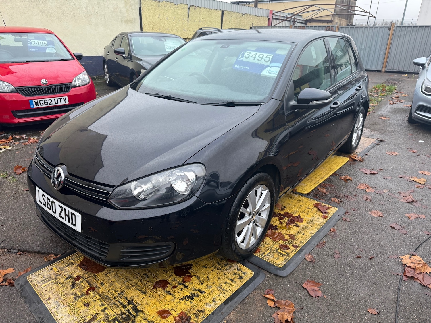 Used Volkswagen Golf 2010 for sale - 76596645: Photo 3