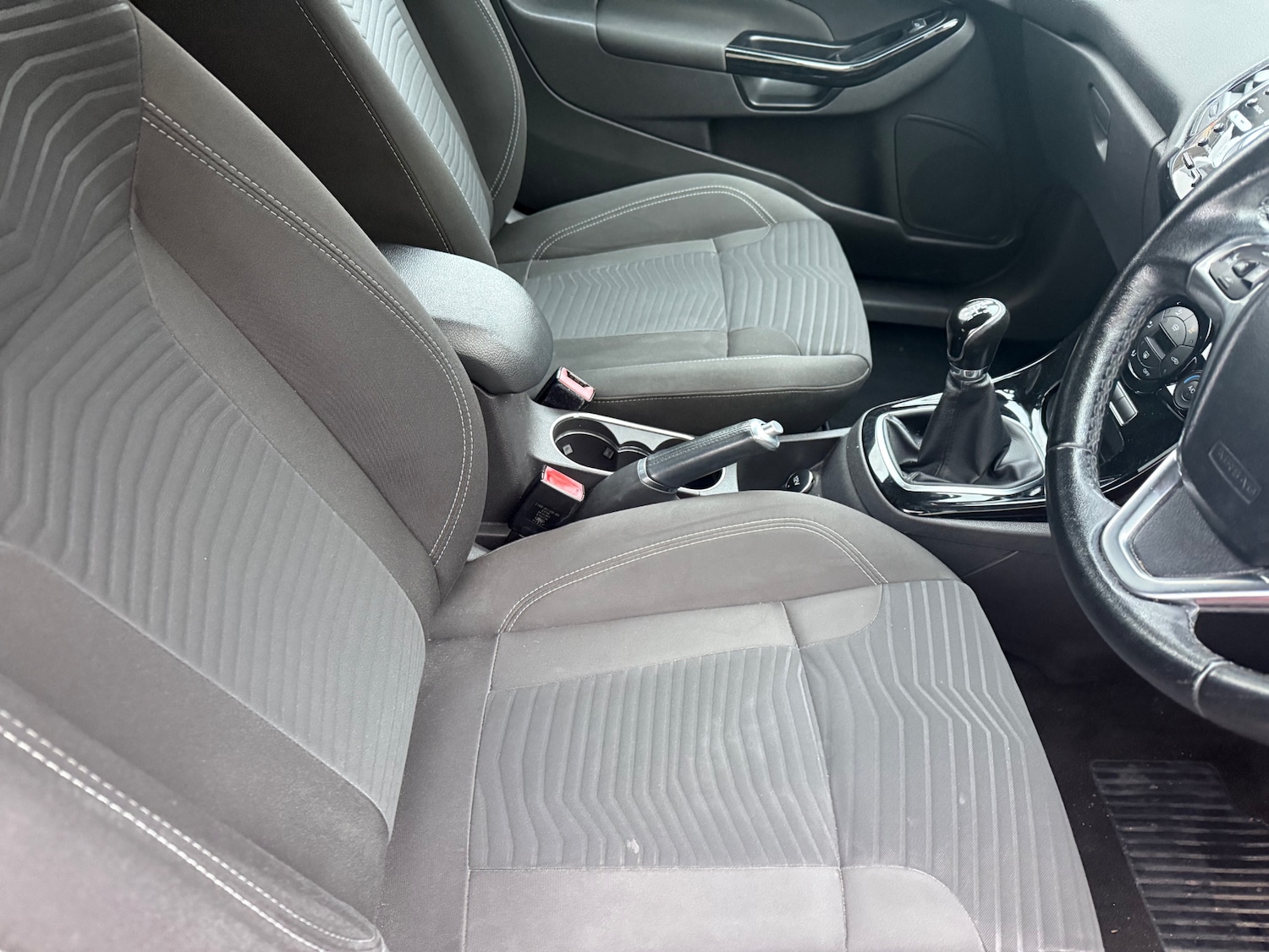 Used Ford Fiesta 2014 for sale - 76596653: Photo 12