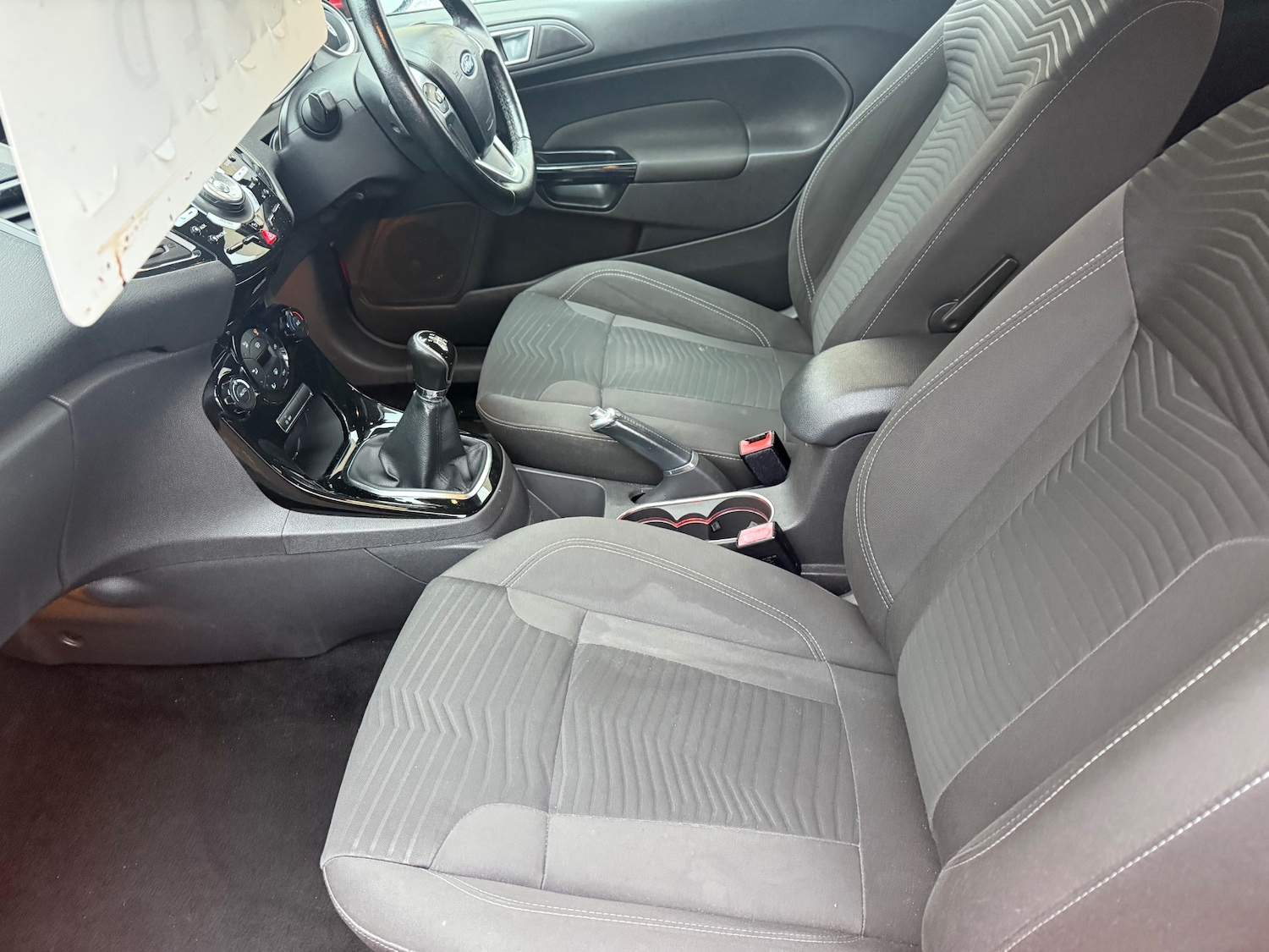 Used Ford Fiesta 2014 for sale - 76596653: Photo 8