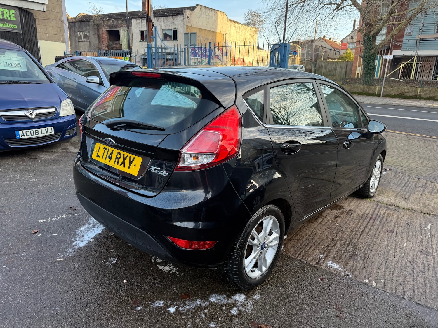 Used Ford Fiesta 2014 for sale - 76933400: Photo 6