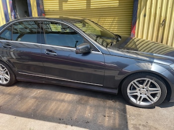 Used Mercedes-Benz C-Class 2009 for sale - 75549145: Photo