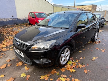 Used Ford Focus 2010 for sale - 76436863: Photo