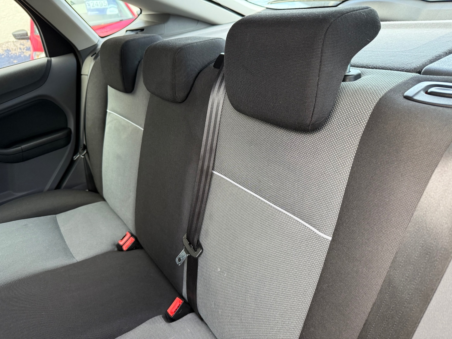 Used Ford Focus 2010 for sale - 76436863: Photo 7