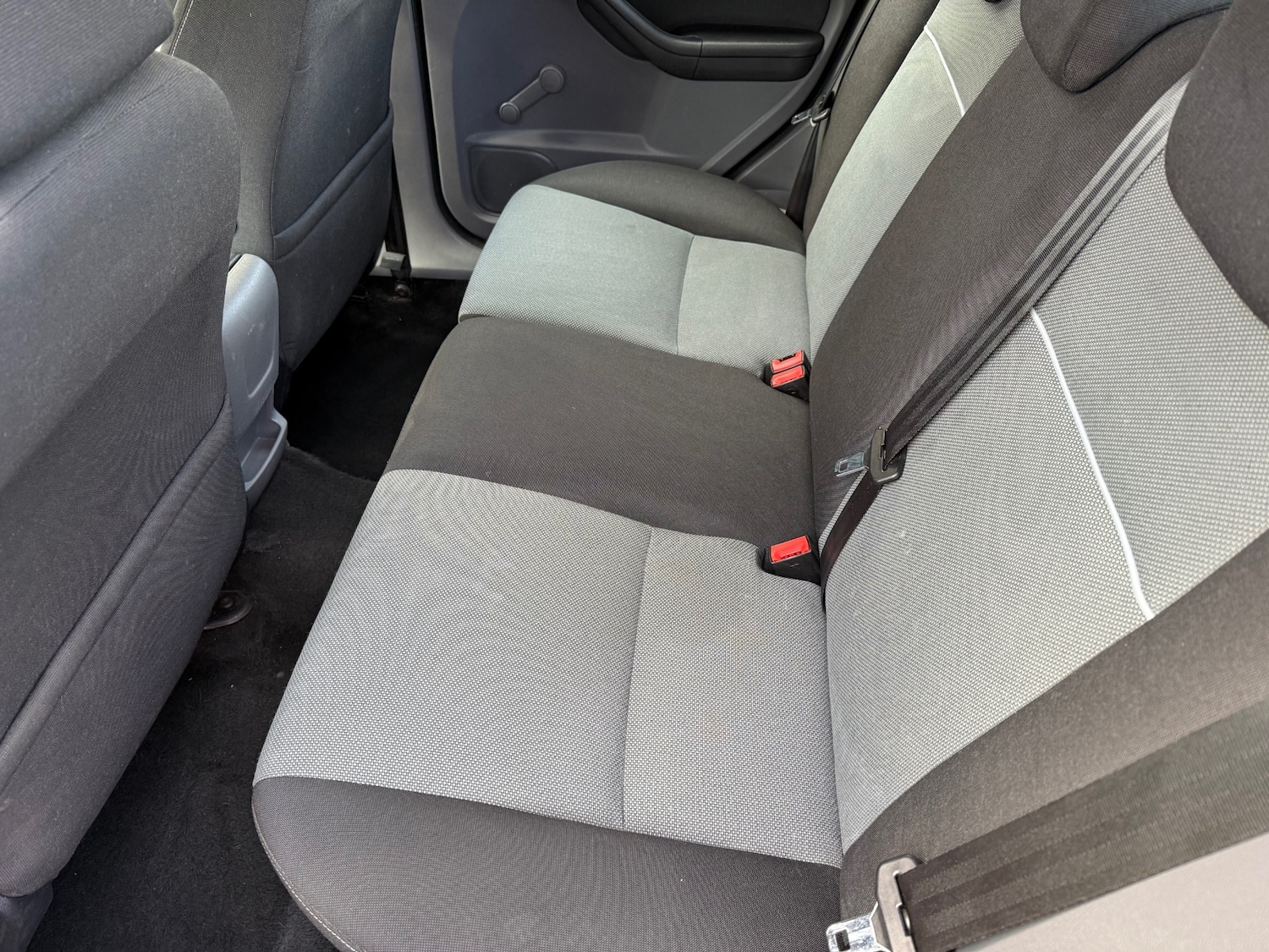 Used Ford Focus 2010 for sale - 76436863: Photo 8