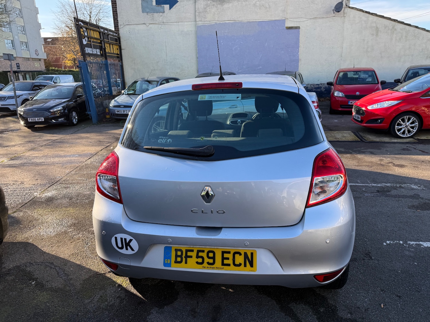 Used Renault Clio 2009 for sale - 76655644: Photo 5