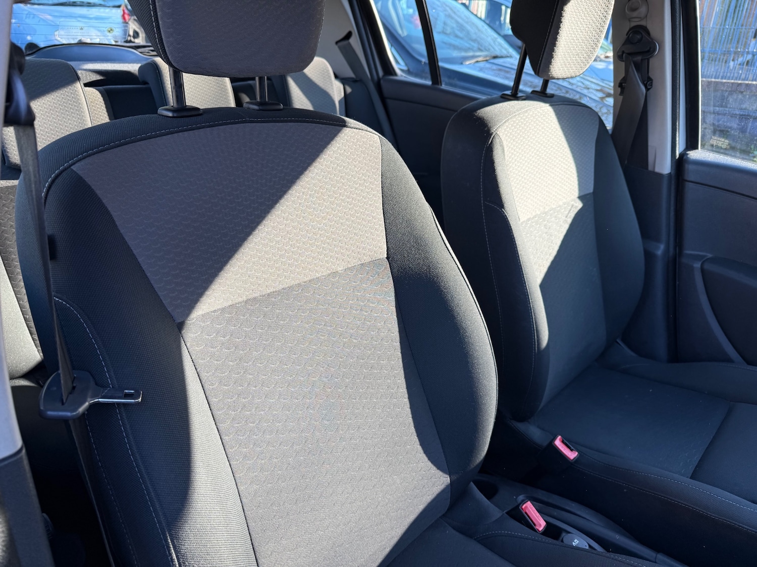 Used Renault Clio 2009 for sale - 76655644: Photo 9