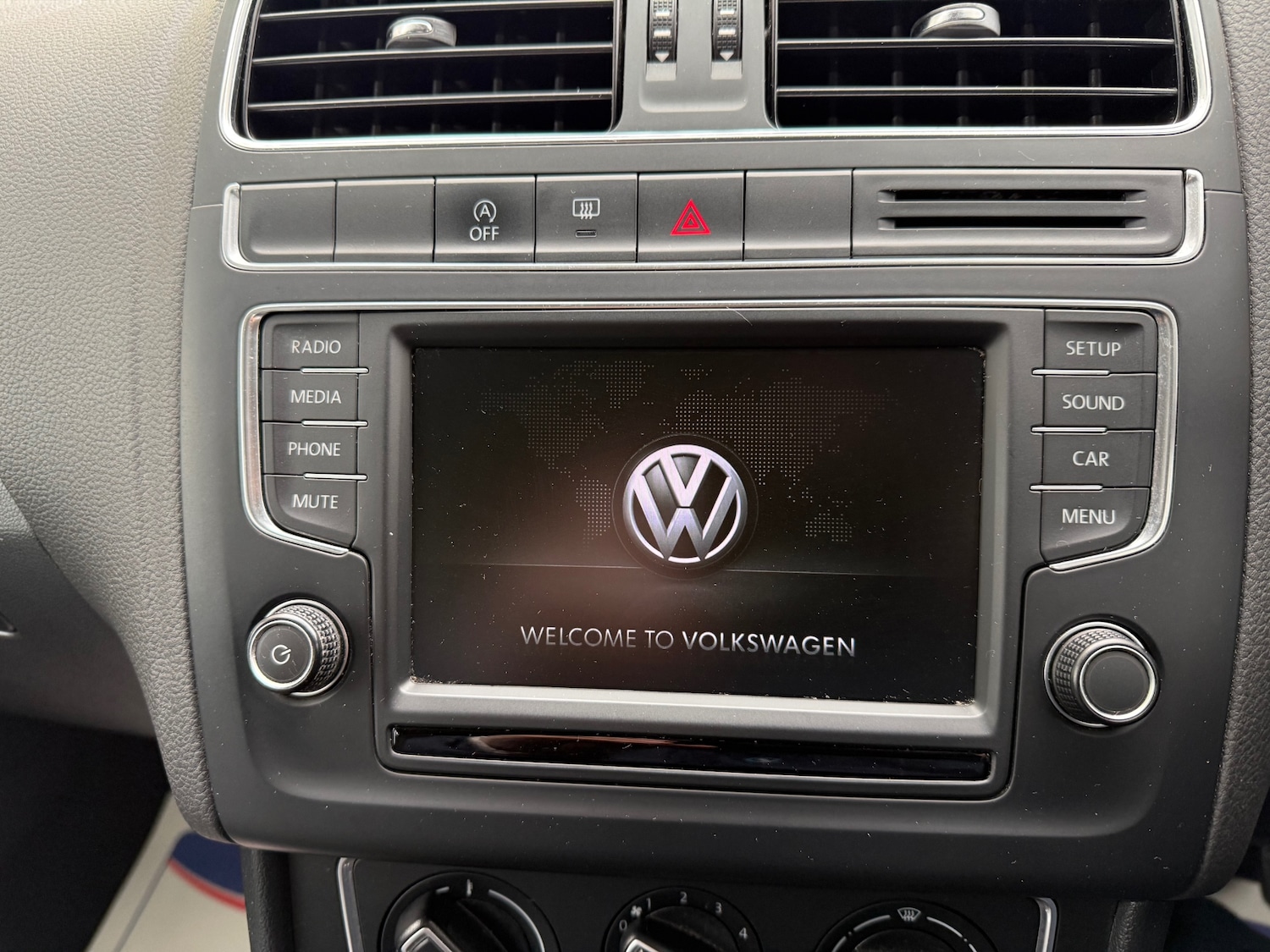 Used Volkswagen Polo 2015 for sale - 77779852: Photo 16