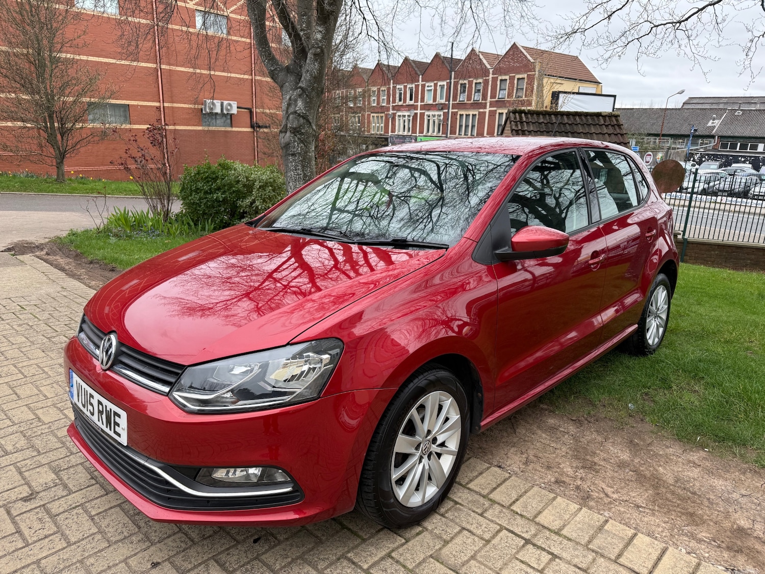 Used Volkswagen Polo 2015 for sale - 77779852: Photo 3