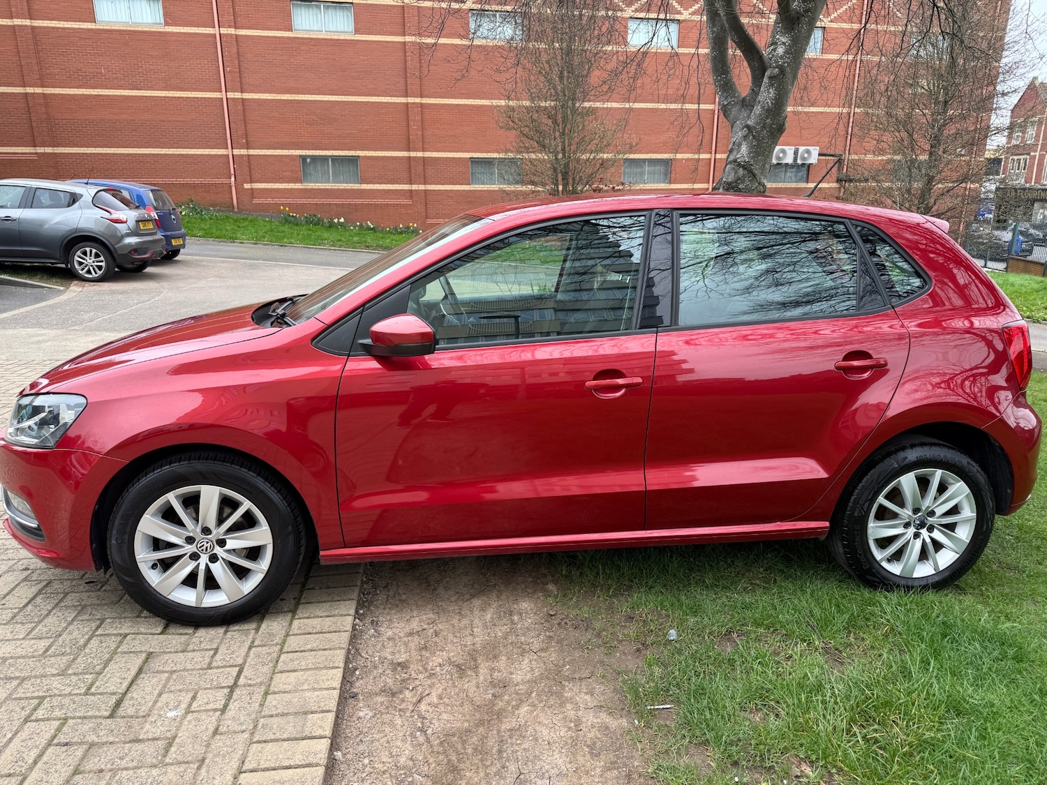 Used Volkswagen Polo 2015 for sale - 77779852: Photo 4