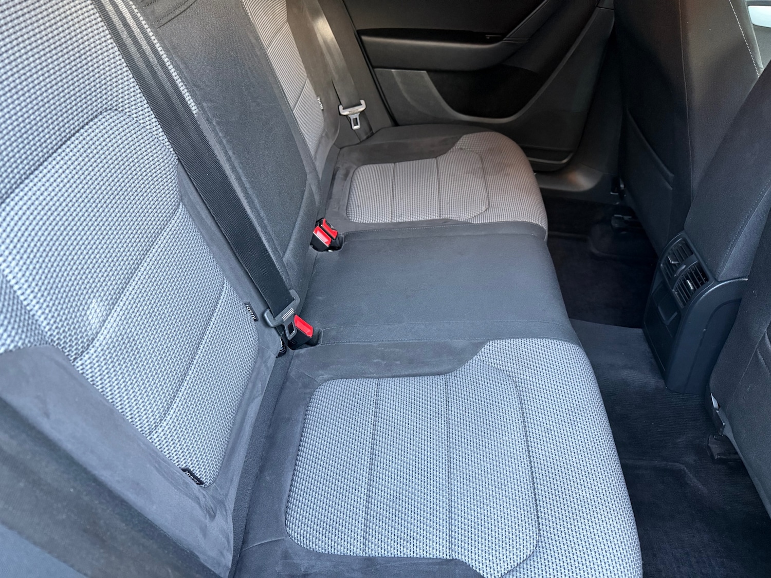 Used Volkswagen Passat 2013 for sale - 76848559: Photo 10