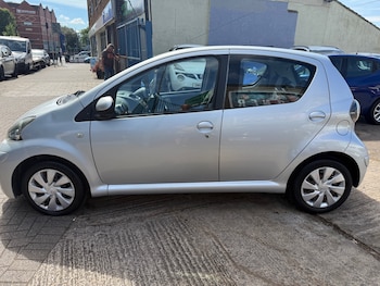 Used Toyota AYGO 2013 for sale - 79074099: Photo