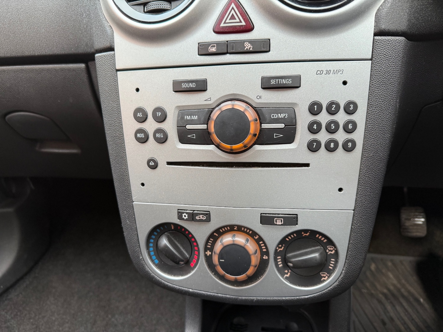 Used Vauxhall Corsa 2010 for sale - 76482702: Photo 15