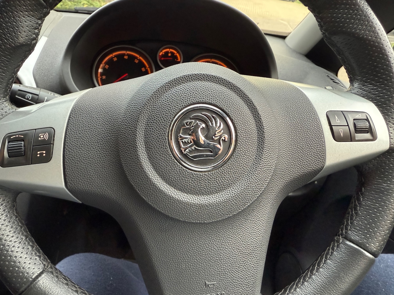 Used Vauxhall Corsa 2010 for sale - 76482702: Photo 16