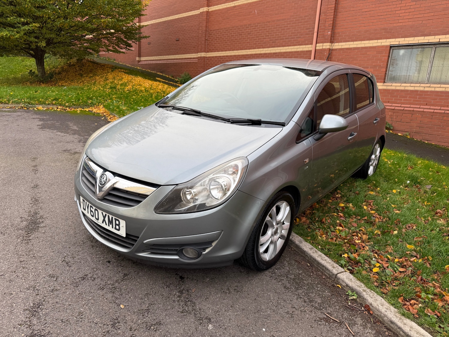 Used Vauxhall Corsa 2010 for sale - 76482702: Photo 3