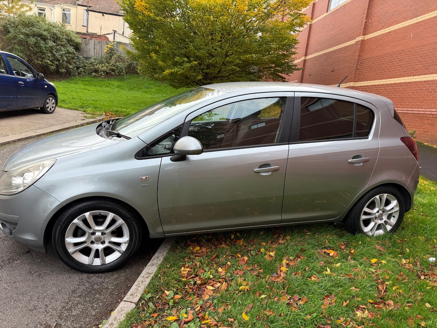 Used Vauxhall Corsa 2010 for sale - 76482702: Photo 4