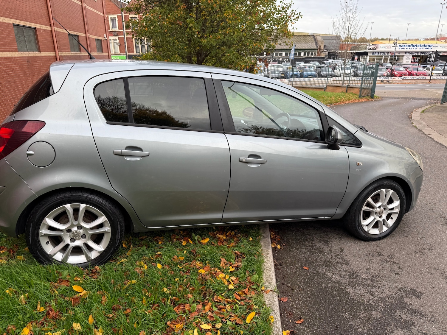 Used Vauxhall Corsa 2010 for sale - 76482702: Photo 8