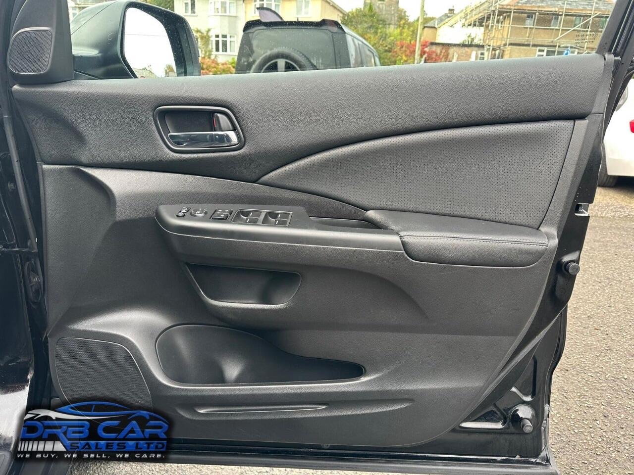 Used Honda CR-V 2015 for sale - 76349474: Photo 33