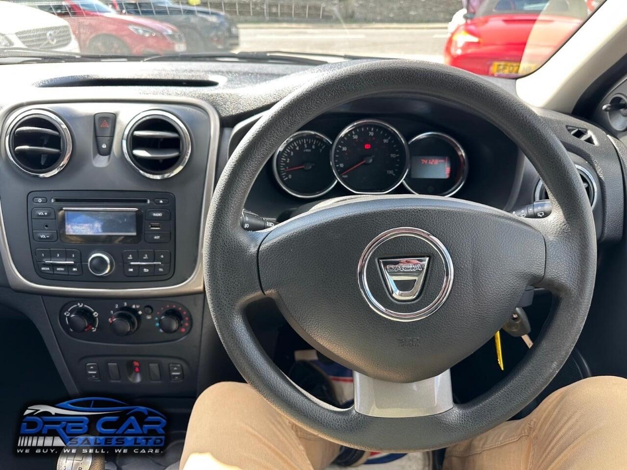 Used Dacia Sandero Stepway 2014 for sale - 76060308: Photo 11