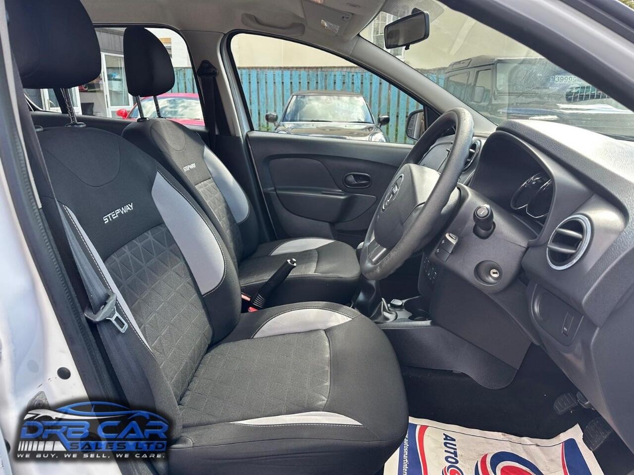 Used Dacia Sandero Stepway 2014 for sale - 76060308: Photo 13