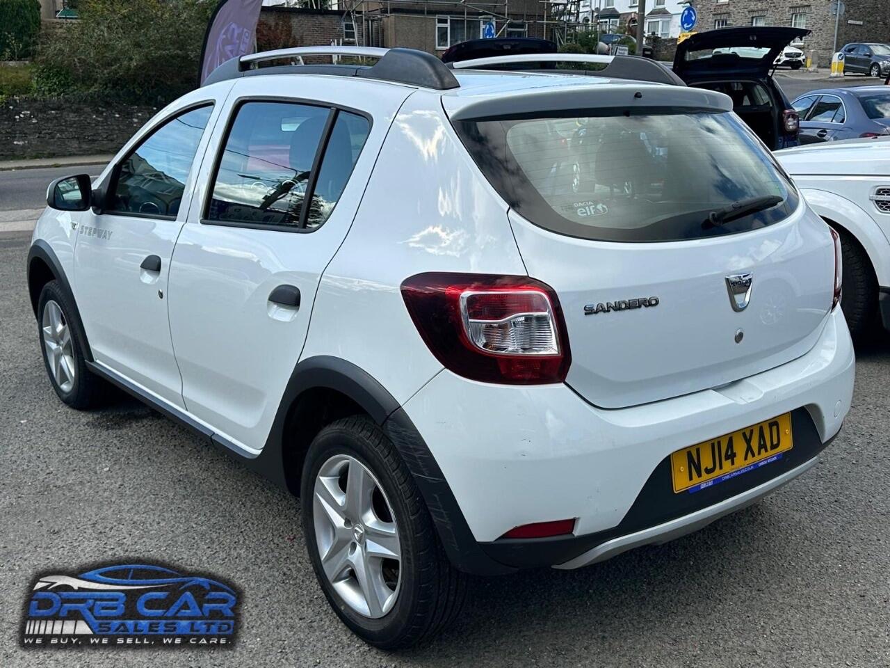Used Dacia Sandero Stepway 2014 for sale - 76060308: Photo 4
