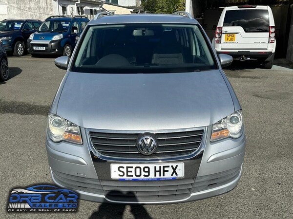 Used Volkswagen Touran 2009 for sale - 76179297: Photo 2