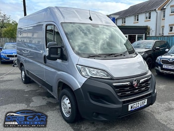Vauxhall - Movano