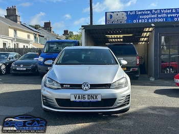 Used Volkswagen Golf 2016 for sale - 75697400: Photo