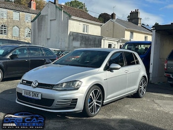 Used Volkswagen Golf 2016 for sale - 75697400: Photo
