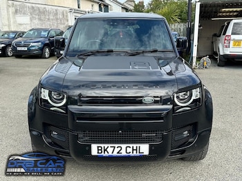 Used Land Rover Defender 110 for sale - 76137912: Photo 2