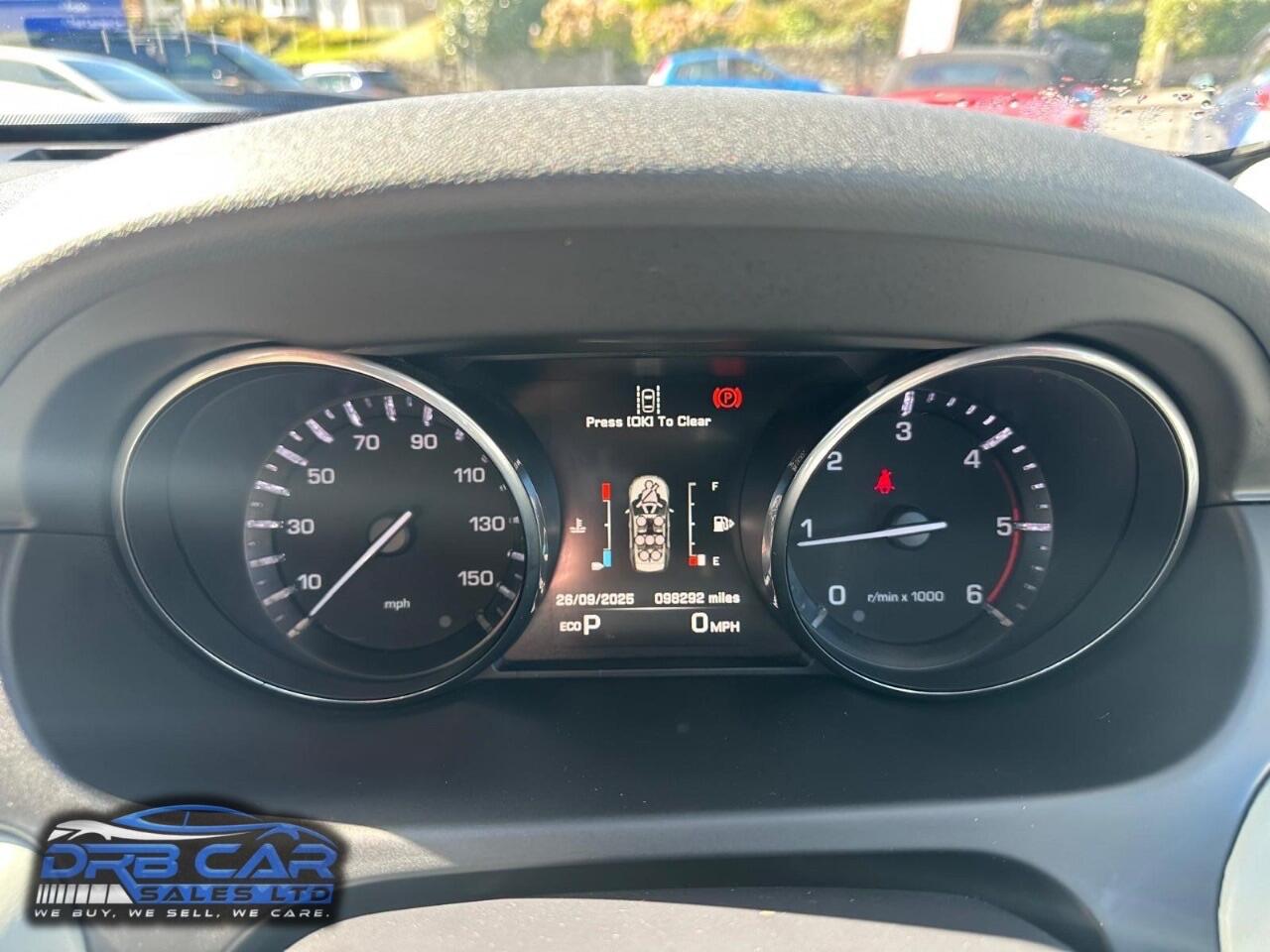Used Land Rover Discovery Sport 2015 for sale - 76094508: Photo 10
