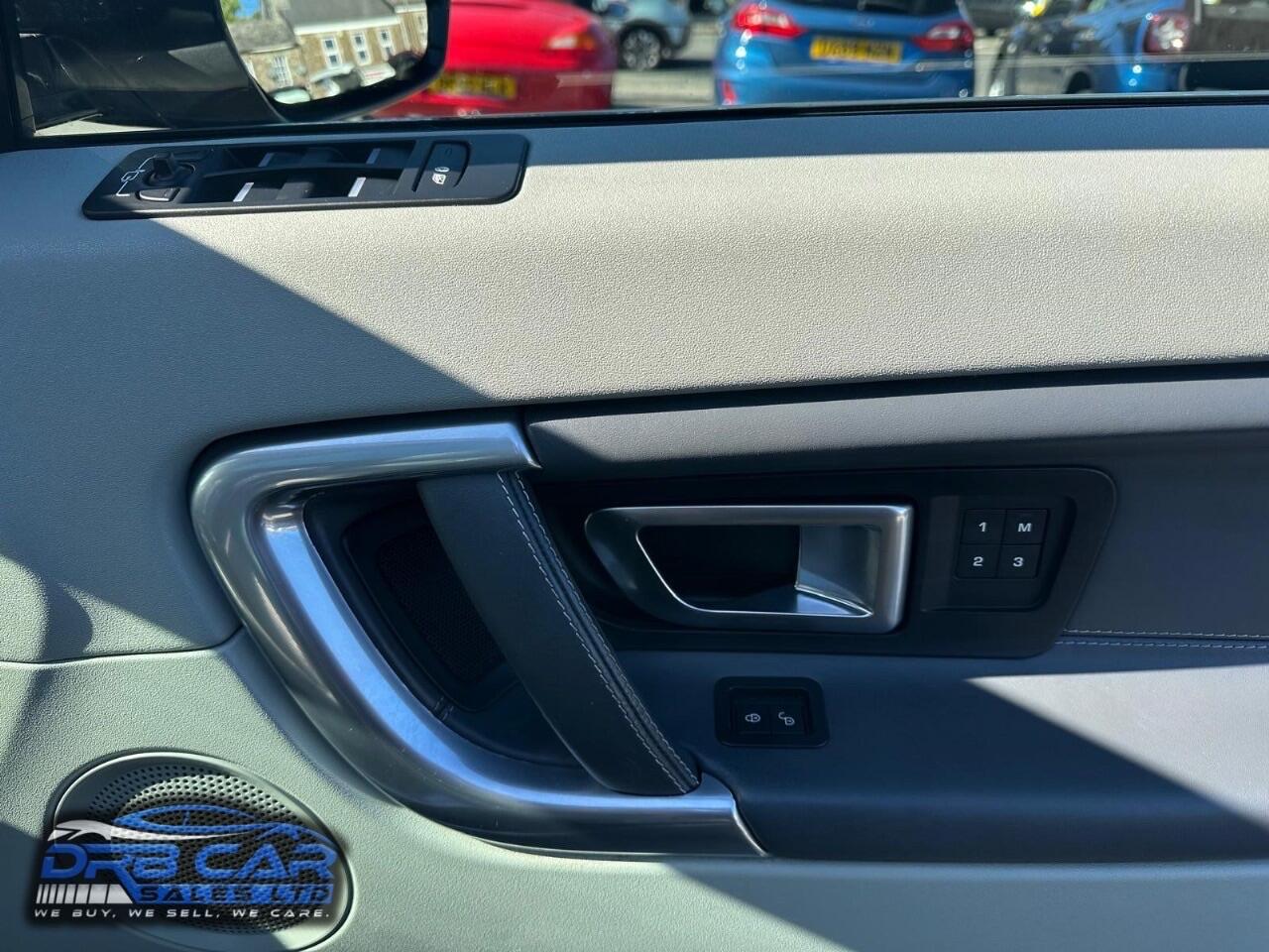 Used Land Rover Discovery Sport 2015 for sale - 76094508: Photo 39