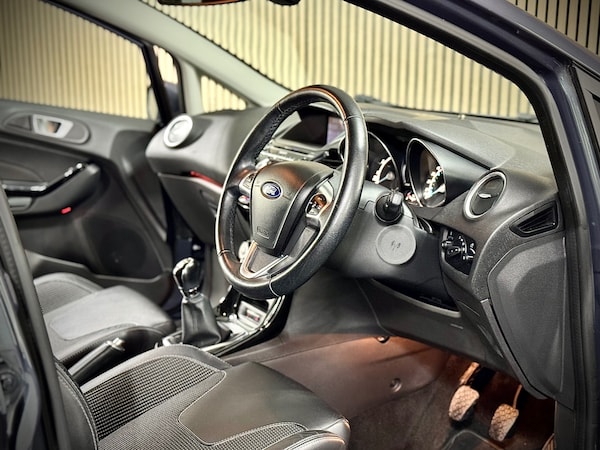 Used Ford Fiesta 2014 for sale - 76268663: Photo 6