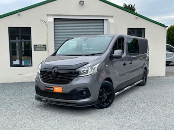 Used Renault Trafic 2017 for sale - 65056795: Photo