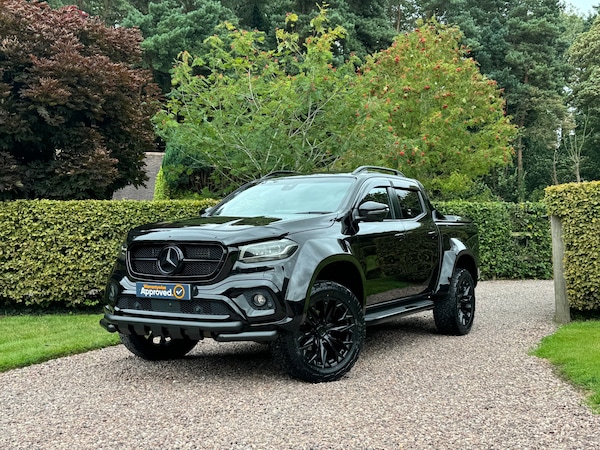 Used Mercedes-Benz X-Class 2017 for sale - 72137299: Photo 2