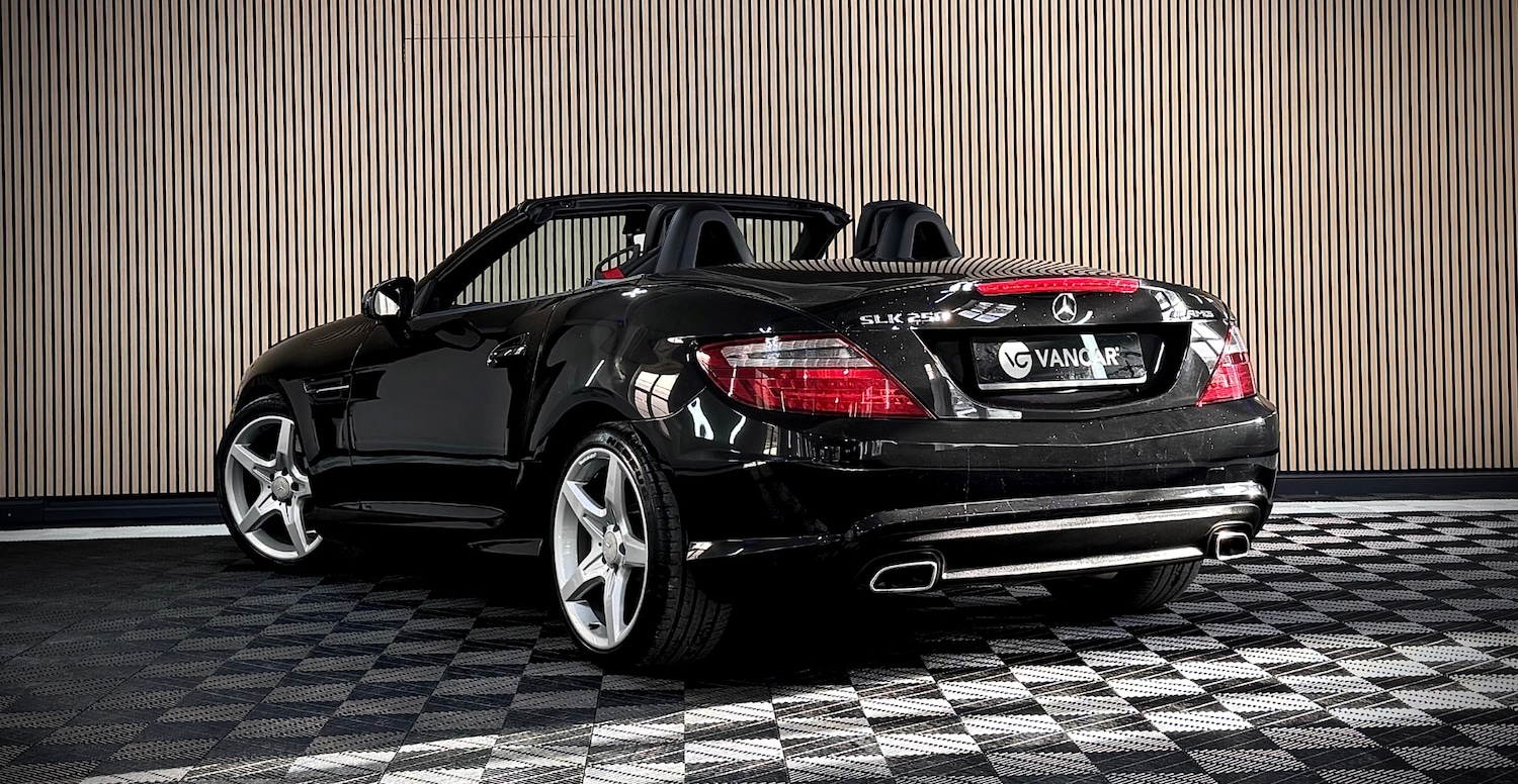 Used Mercedes-Benz SLK 2015 for sale - 77901876: Photo 20