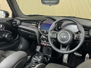 Used MINI Convertible 2023 for sale - 76618848: Photo