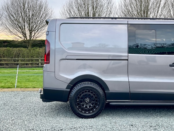 Used Renault Trafic 2018 for sale - 70315665: Photo 2