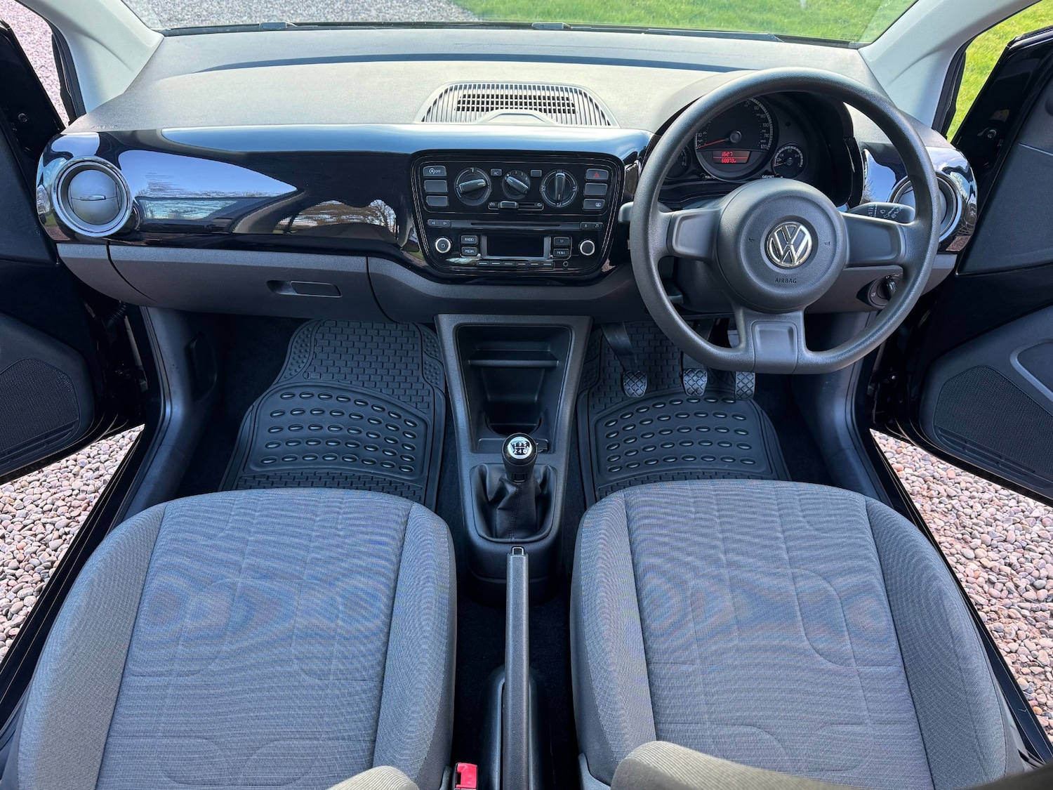 Used Volkswagen up! 2012 for sale - 73865222: Photo 7