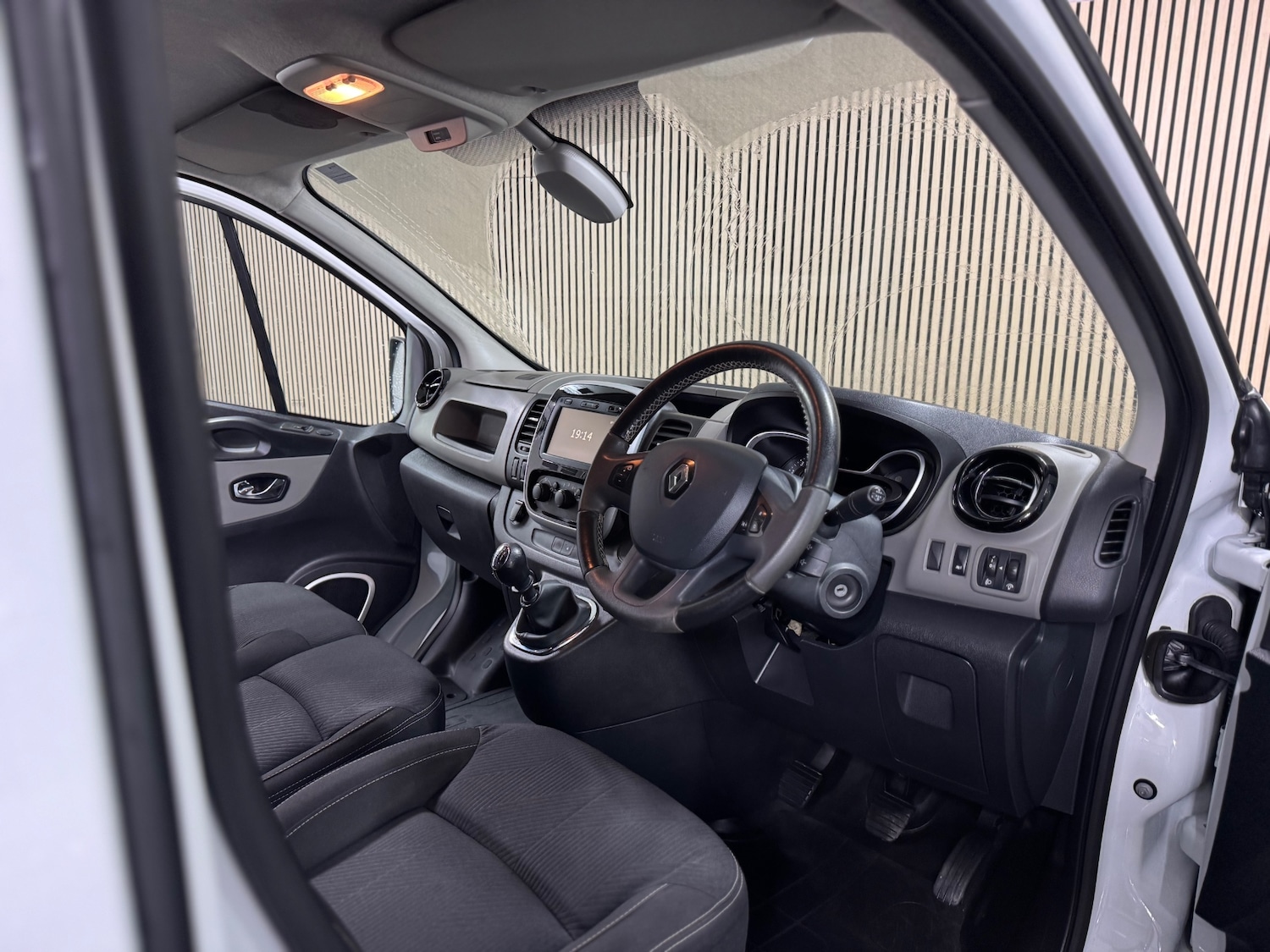 Used Renault Trafic 2017 for sale - 76381966: Photo 4