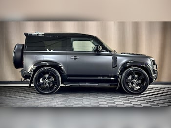 Used Land Rover Defender 2024 for sale - 78480211: Photo
