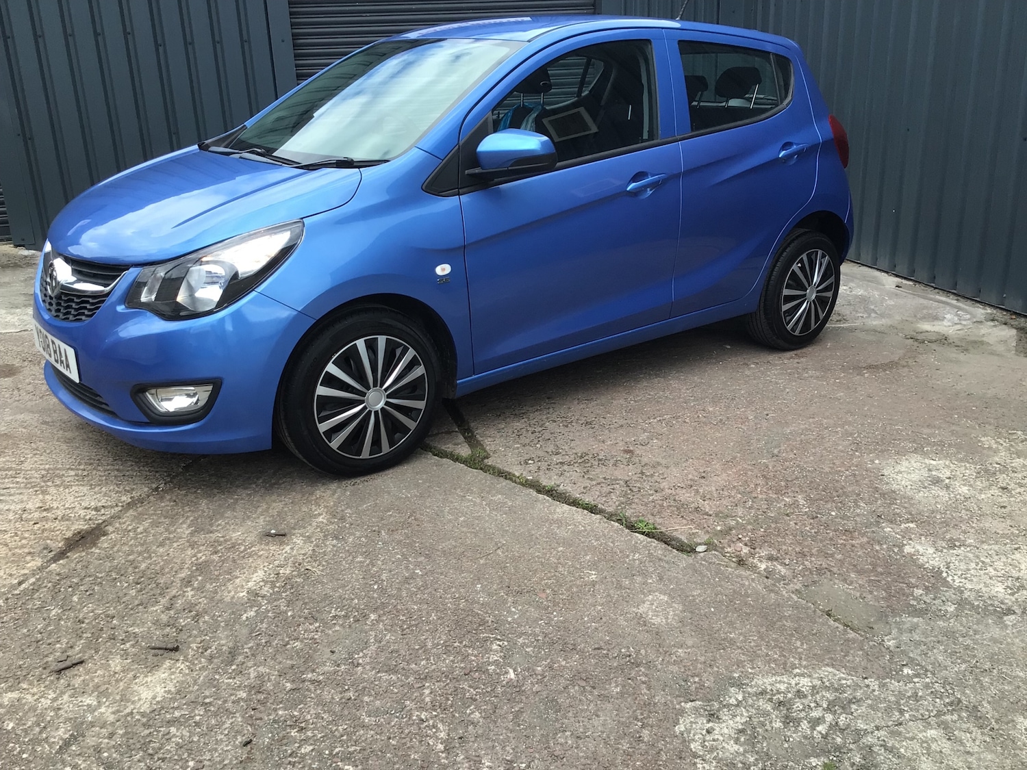Used Vauxhall Viva 2018 for sale - 76075887: Photo 2
