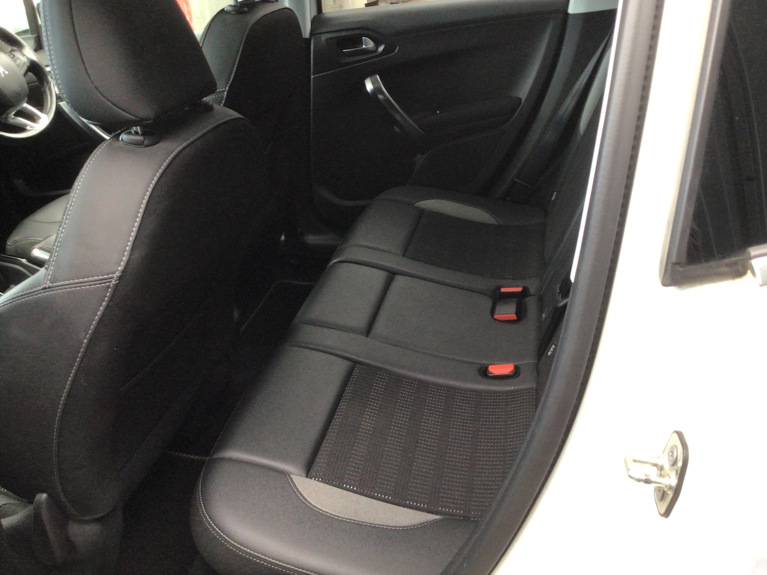 Used Peugeot 2008 2019 for sale - 76075914: Photo 9