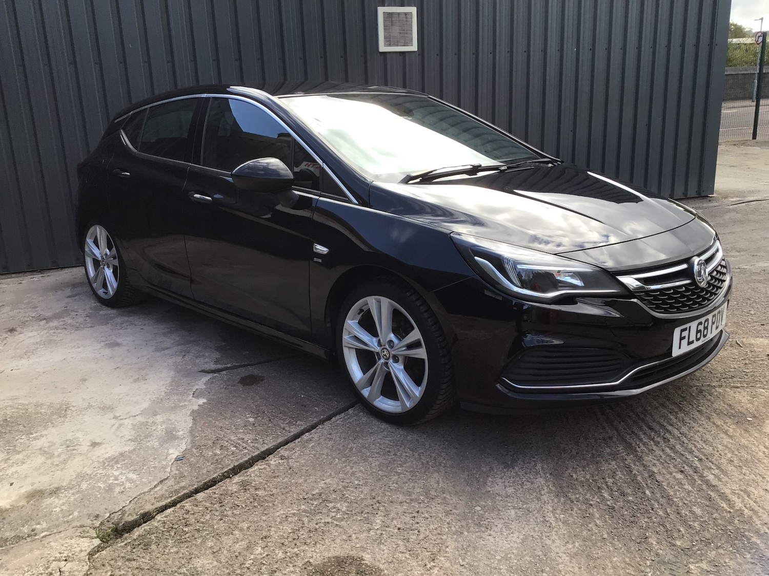Used Vauxhall Astra 2018 for sale - 76075878: Photo 4