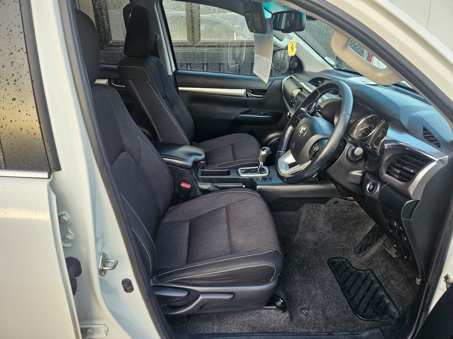 Used Toyota Hilux 2022 for sale - 76762057: Photo 7