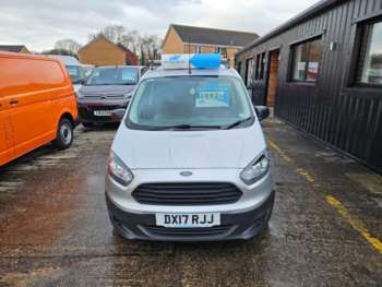 Used Ford Transit Courier 2017 for sale - 69555891: Photo